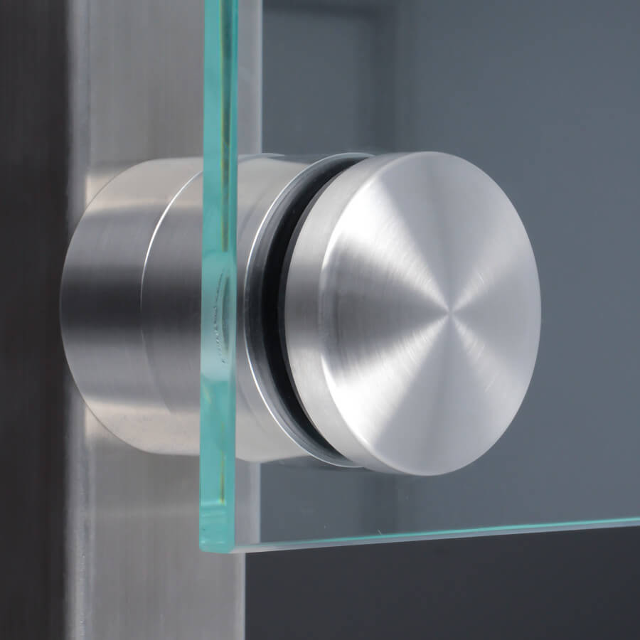 Gewindestift Edelstahl V2A Anwendungsbeispiel mit einer Scheibe an einem eckigem Pfosten montiert