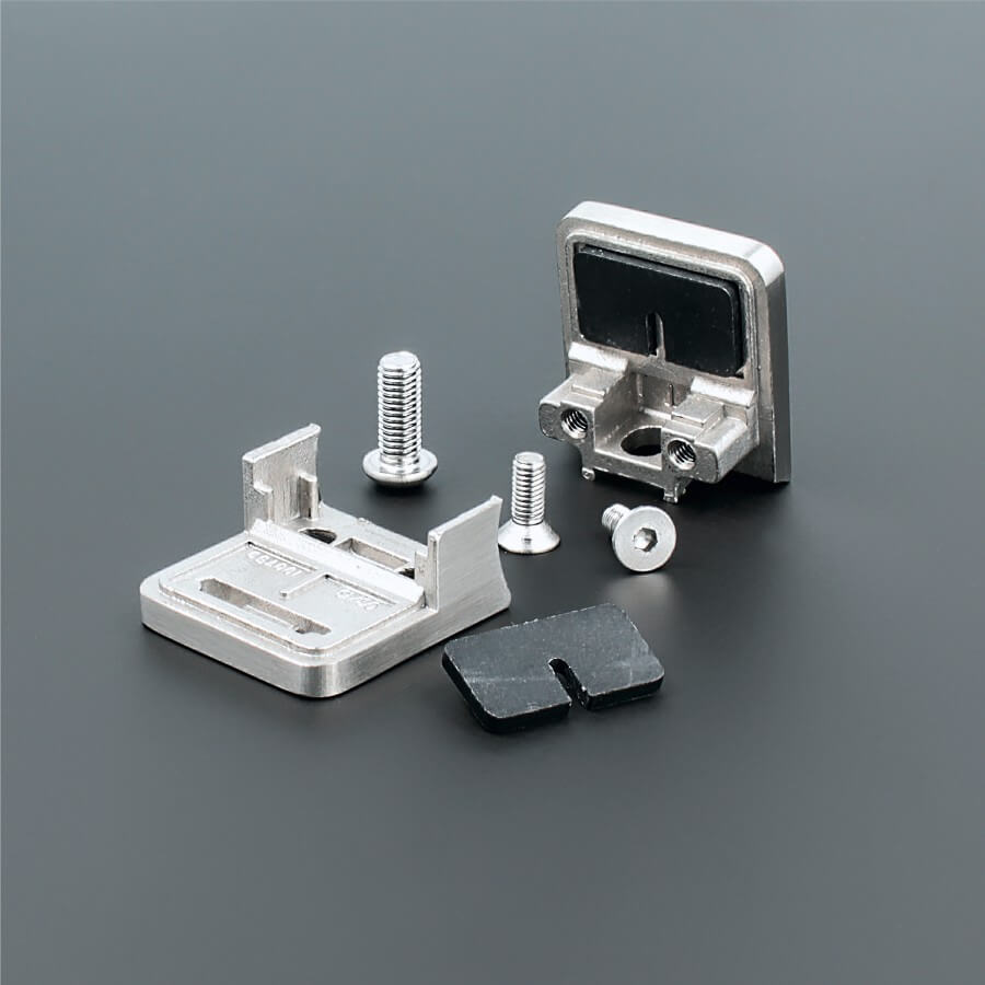 Edelstahlhalter V2A für Rundrohr Ø 42,4 Lieferumfang auf dunklem Untergrund