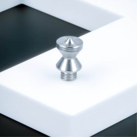 Distanzhalter verdeckte Montage Ø13x30mm Zapfen montiert auf weißen Acrylbuchstaben