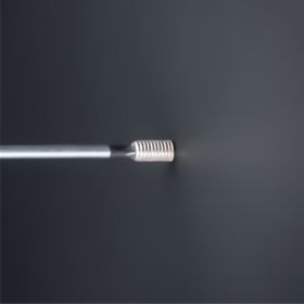 Schilderbefestigung verdeckte Montage Ø13x50mm Stockschraube montiert an dunkler Wand